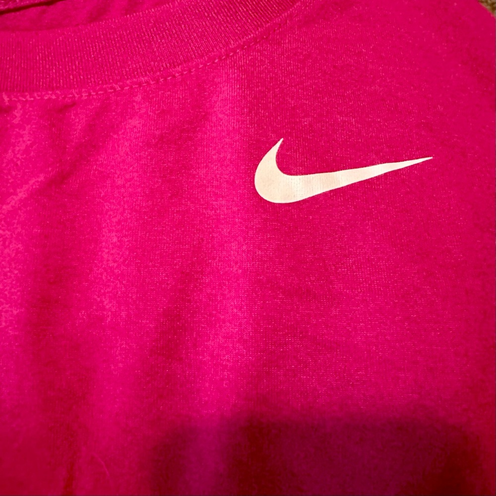 Nike Dri-FIT Tee - Picture 6 of 8